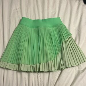 Lululemon pleated skirt